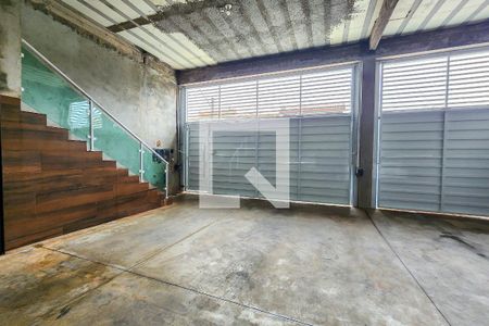 Casa à venda com 366m², 3 quartos e 8 vagasGaragem