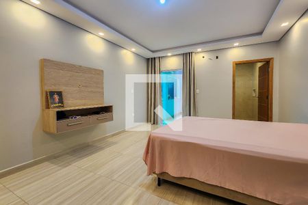 Casa à venda com 366m², 3 quartos e 8 vagasSuíte