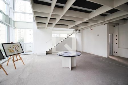 Sala de apartamento à venda com 2 quartos, 200m² em Jardim Paulistano, São Paulo