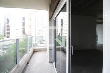 Apartamento à venda com 200m², 2 quartos e 3 vagasVaranda da Suíte