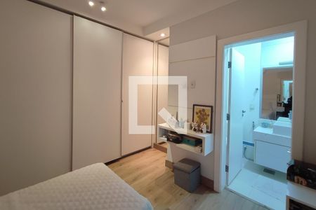 Casa de condomínio à venda com 540m², 3 quartos e 3 vagasQuarto Suíte 2