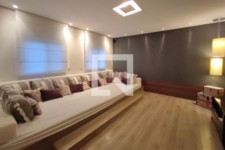 Sala de TV de casa de condomínio à venda com 3 quartos, 540m² em Swiss Park, Campinas