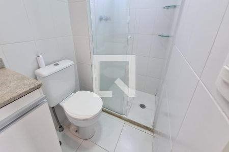 Apartamento à venda com 72m², 2 quartos e 2 vagasBanheiro da Suíte