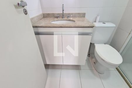 Apartamento à venda com 72m², 2 quartos e 2 vagasBanheiro da Suíte