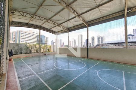 Apartamento à venda com 72m², 2 quartos e 2 vagasÁrea comum - Quadra