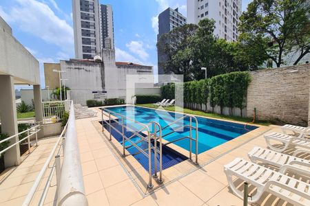 Apartamento à venda com 72m², 2 quartos e 2 vagasÁrea comum - Piscina