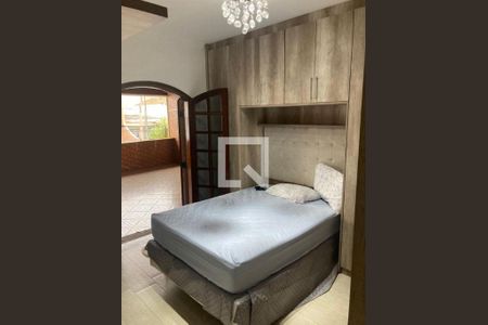 Casa à venda com 4 quartos, 320m² em Sacoma, São Paulo