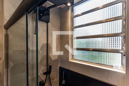 Banheiro de apartamento à venda com 1 quarto, 44m² em Santa Cecilia, São Paulo