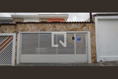 Casa à venda com 122m², 3 quartos e 2 vagasFachada + Placa