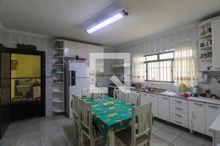 Casa à venda com 122m², 3 quartos e 2 vagasCozinha