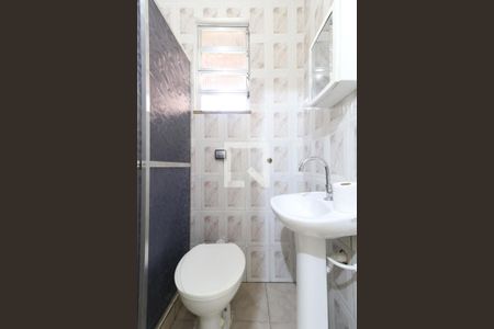 Casa para alugar com 70m², 2 quartos e sem vaga Casa para alugar com 70m², 2 quartos e sem vagaBanheiro