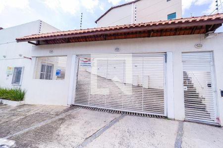 Casa de condomínio à venda com 86m², 2 quartos e 2 vagasFachada