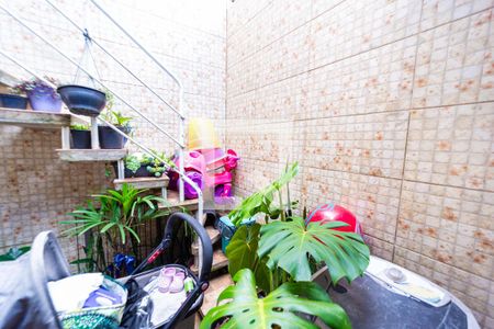 Casa de condomínio à venda com 86m², 2 quartos e 2 vagasÁrea de Serviço