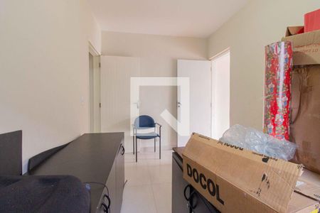 Casa à venda com 230m², 5 quartos e 3 vagas Casa à venda com 230m², 5 quartos e 3 vagasQuarto 4