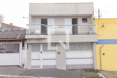 Casa à venda com 230m², 5 quartos e 3 vagas Casa à venda com 230m², 5 quartos e 3 vagasFachada da casa
