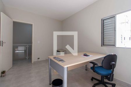 Casa à venda com 230m², 5 quartos e 3 vagas Casa à venda com 230m², 5 quartos e 3 vagasQuarto 3