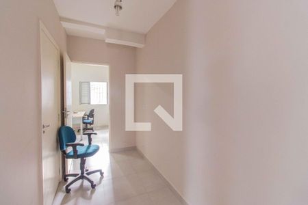 Casa à venda com 230m², 5 quartos e 3 vagas Casa à venda com 230m², 5 quartos e 3 vagasCorredor 1