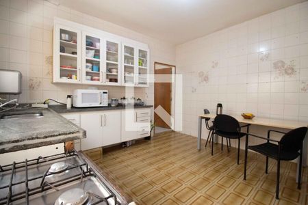 Casa à venda com 230m², 5 quartos e 3 vagas Casa à venda com 230m², 5 quartos e 3 vagasCozinha