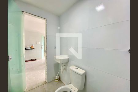 Casa para alugar com 38m², 1 quarto e sem vaga Casa para alugar com 38m², 1 quarto e sem vagaBanheiro