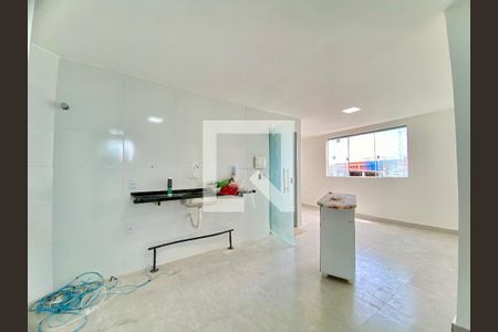Casa para alugar com 38m², 1 quarto e sem vaga Casa para alugar com 38m², 1 quarto e sem vagaCozinha e Área de Serviço