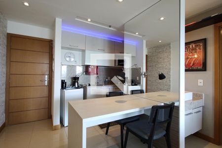 Sala de apartamento para alugar com 1 quarto, 37m² em Jacarepaguá, Rio de Janeiro