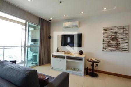 Sala de apartamento para alugar com 1 quarto, 37m² em Jacarepaguá, Rio de Janeiro