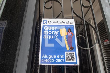 Placa de apartamento para alugar com 1 quarto, 73m² em Liberdade, São Paulo