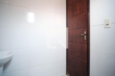 Casa de condomínio para alugar com 60m², 2 quartos e 1 vaga Casa de condomínio para alugar com 60m², 2 quartos e 1 vagaBanheiro Quarto 1