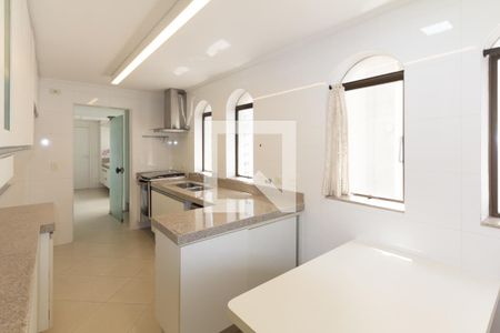 Apartamento à venda com 186m², 3 quartos e 3 vagasCozinha