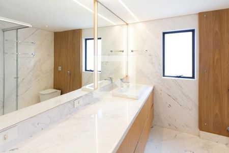 Apartamento à venda com 186m², 3 quartos e 3 vagasBanheiro da Suíte 3