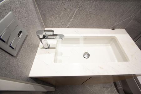 Apartamento à venda com 186m², 3 quartos e 3 vagasBanheiro da Suíte 2