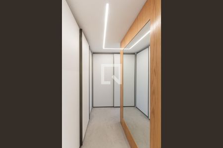 Apartamento à venda com 186m², 3 quartos e 3 vagasSuíte 3 closet