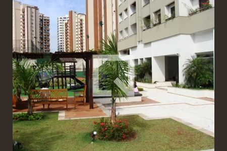 Apartamento à venda com 240m², 3 quartos e 3 vagasFoto 01
