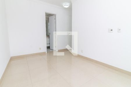 Apartamento à venda com 61m², 2 quartos e 1 vaga Apartamento à venda com 61m², 2 quartos e 1 vagaSuíte