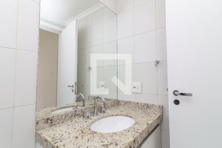 Apartamento à venda com 61m², 2 quartos e 1 vaga Apartamento à venda com 61m², 2 quartos e 1 vagaBanheiro da Suíte