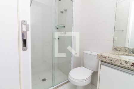 Apartamento à venda com 61m², 2 quartos e 1 vaga Apartamento à venda com 61m², 2 quartos e 1 vagaBanheiro