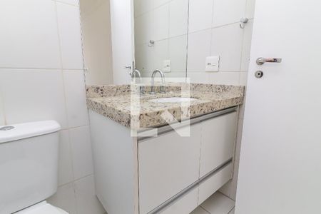Apartamento à venda com 61m², 2 quartos e 1 vaga Apartamento à venda com 61m², 2 quartos e 1 vagaBanheiro da Suíte