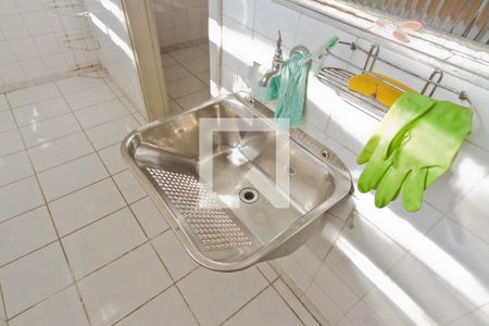 Apartamento à venda com 78m², 2 quartos e 1 vagaÁrea de Serviço