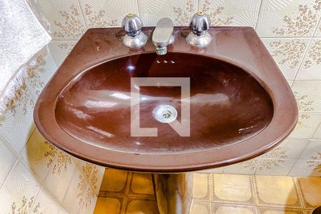 Casa à venda com 138m², 2 quartos e 1 vagaBanheiro - Suite Externa