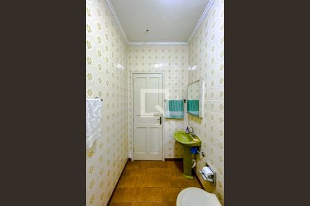 Casa à venda com 138m², 2 quartos e 1 vagaBanheiro