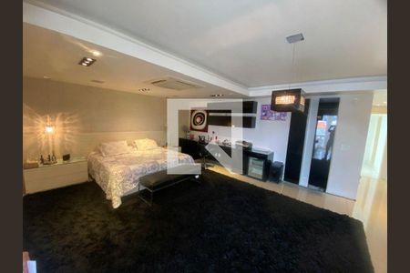 Casa à venda com 5 quartos, 682m² em Camboinhas, Niterói