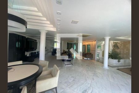 Casa à venda com 5 quartos, 682m² em Camboinhas, Niterói