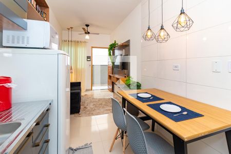 Apartamento para alugar com 31m², 1 quarto e sem vaga Apartamento para alugar com 31m², 1 quarto e sem vagaCozinha - Armários