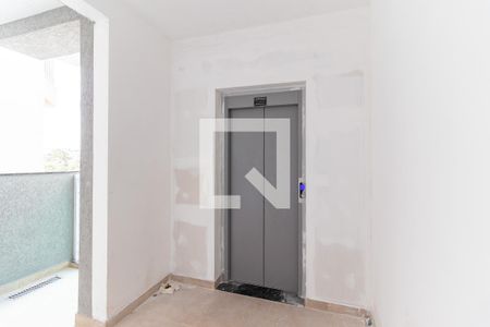 Apartamento para alugar com 31m², 1 quarto e sem vaga Apartamento para alugar com 31m², 1 quarto e sem vagaÁrea comum - Elevador