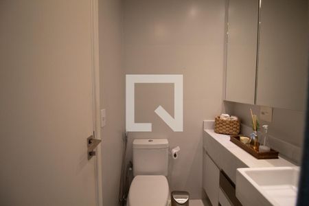 Apartamento para alugar com 89m², 2 quartos e 2 vagas Apartamento para alugar com 89m², 2 quartos e 2 vagasBanheiro