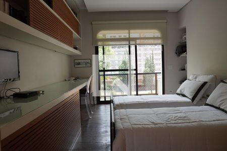 Apartamento à venda com 300m², 6 quartos e 4 vagasQuarto