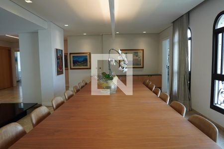 Apartamento à venda com 300m², 6 quartos e 4 vagasSala de Jantar