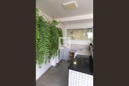 Casa à venda com 176m², 3 quartos e 3 vagas Casa à venda com 176m², 3 quartos e 3 vagasÁrea de Serviço