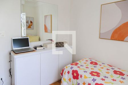 Casa à venda com 176m², 3 quartos e 3 vagas Casa à venda com 176m², 3 quartos e 3 vagasQuarto 2