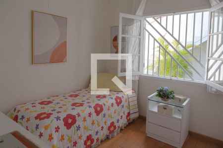 Casa à venda com 176m², 3 quartos e 3 vagas Casa à venda com 176m², 3 quartos e 3 vagasQuarto 2